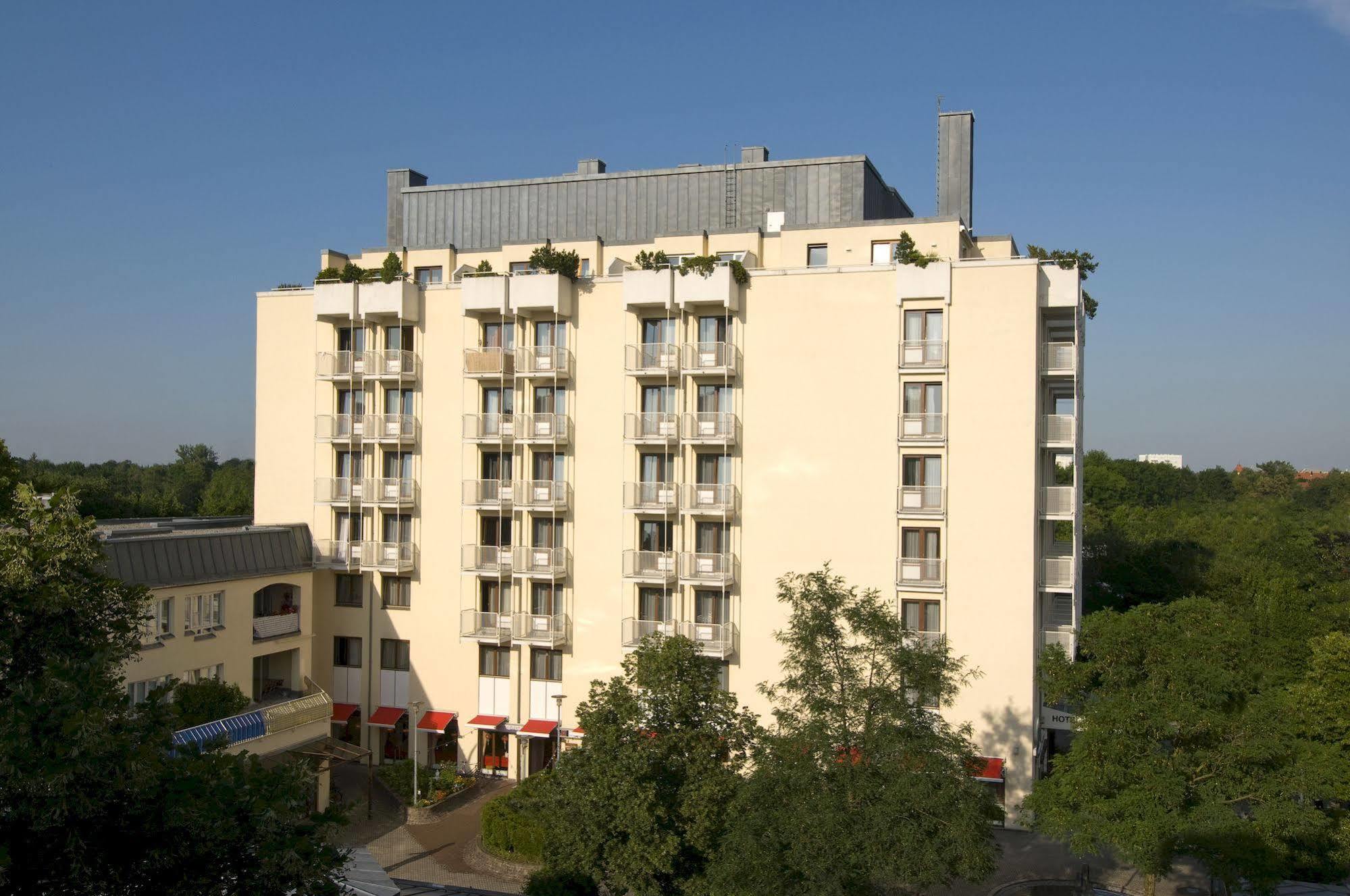 Hotel Gaestehaus Forum Am Westkreuz Múnich Exterior foto