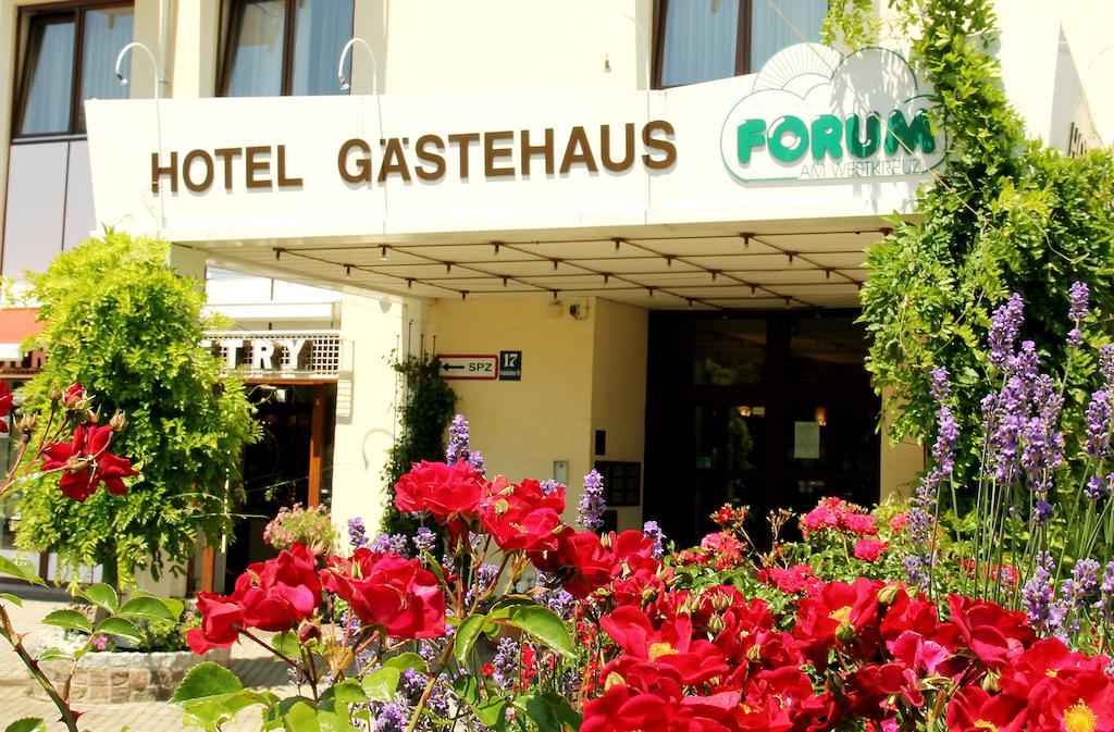 Hotel Gastehaus Forum Am Westkreuz Múnich Exterior foto